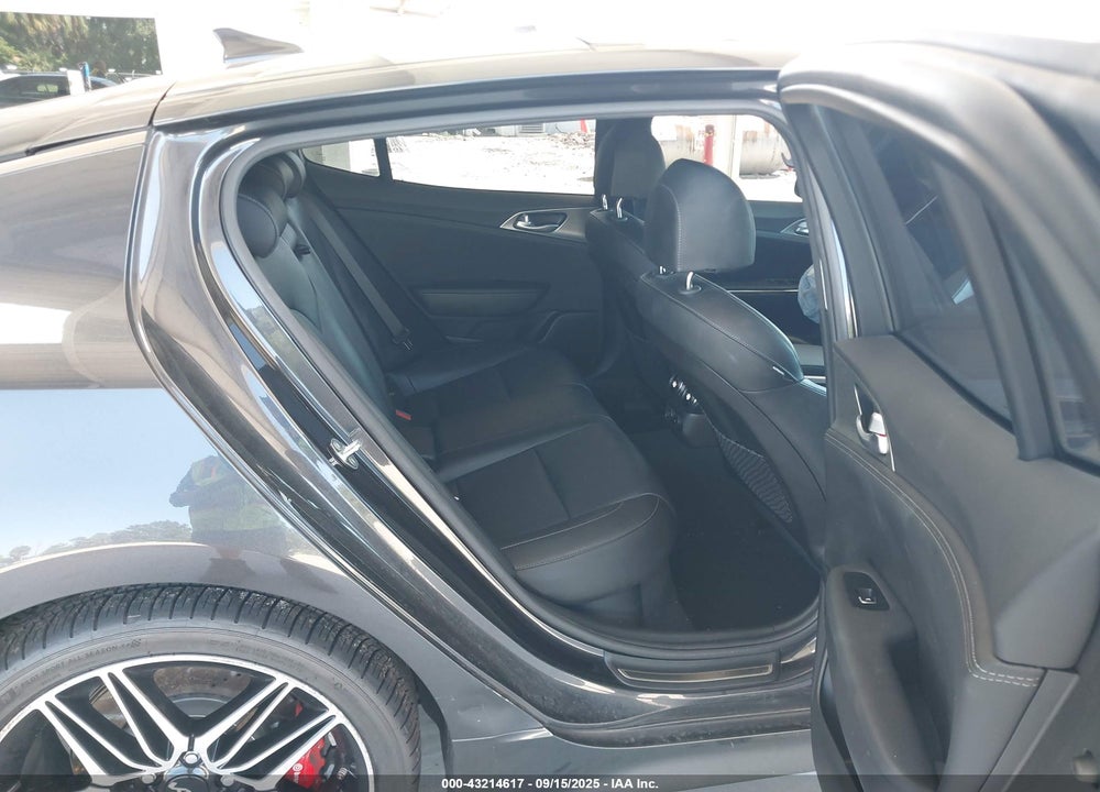 2022 KIA STINGER VIN: KNAE45LC6N6113062