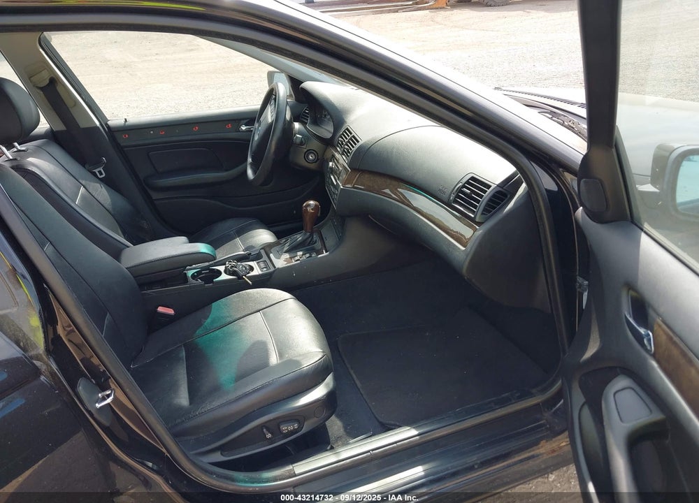 2003 BMW 325XI VIN: WBAEU33423PH87815