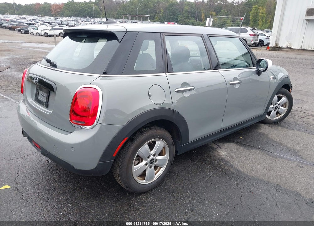 2021 MINI HARDTOP VIN: WMWXU7C03M2N80178