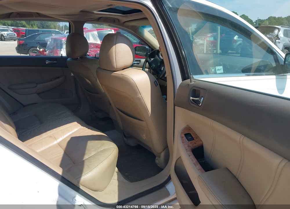 2005 HONDA ACCORD 3.0 EX VIN: 1HGCM66585A058206
