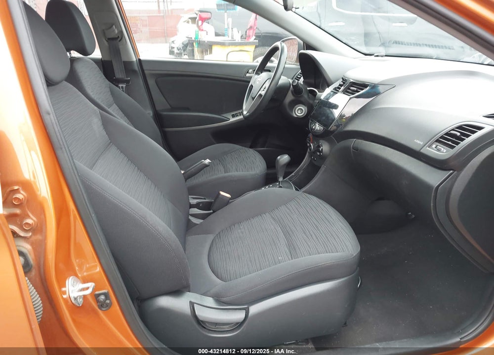 2017 HYUNDAI ACCENT VIN: KMHCT5AEXHU317117