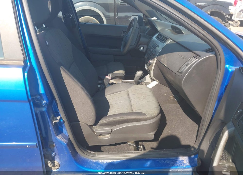 2010 FORD FOCUS VIN: 1FAHP3FN8AW168461