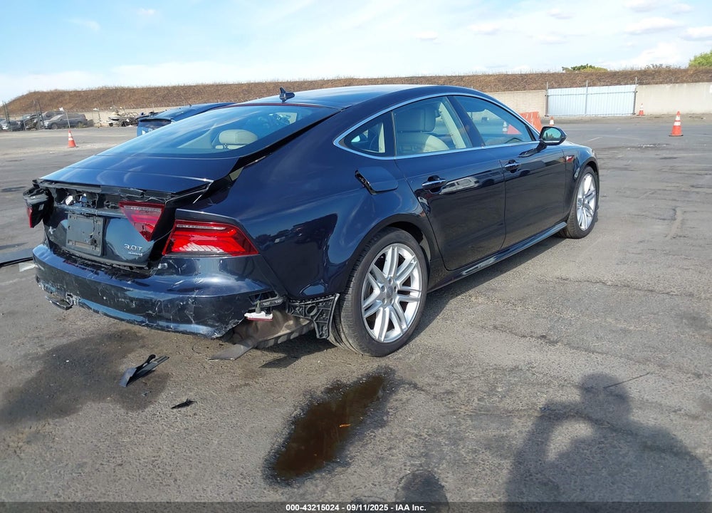 2016 AUDI A7 VIN: WAU2GAFC8GN012452