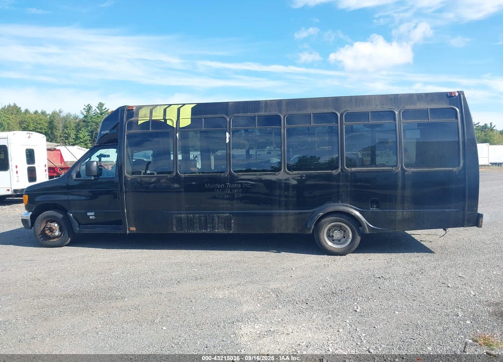 2007 FORD E-450 CUTAWAY VIN: 1FDXE45S77DB42894