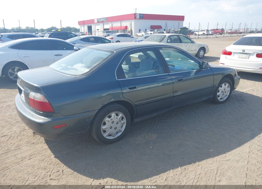 1997 HONDA ACCORD LX VIN: JHMCD5634VC001821