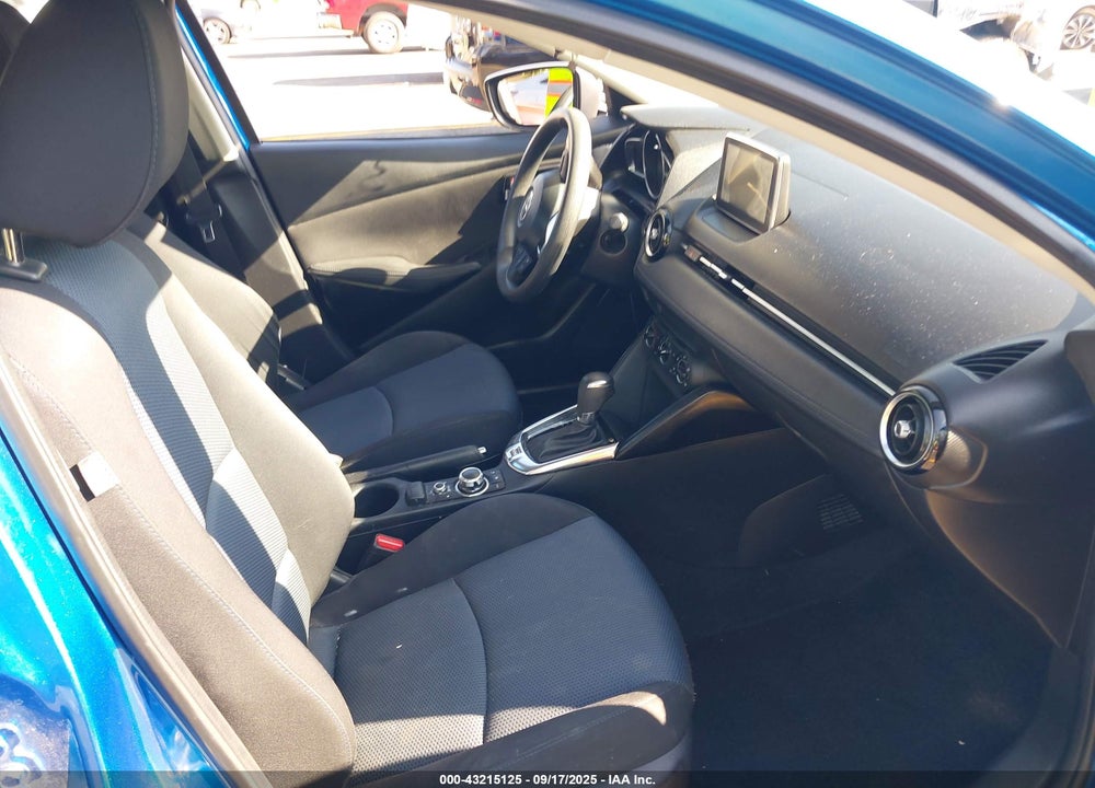 2016 SCION IA VIN: 3MYDLBZV6GY116016