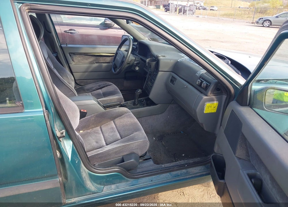 1994 VOLVO 850 VIN: YV1LS5521R2159829