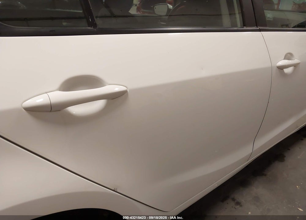 2017 KIA FORTE VIN: 3KPFK4A7XHE086024
