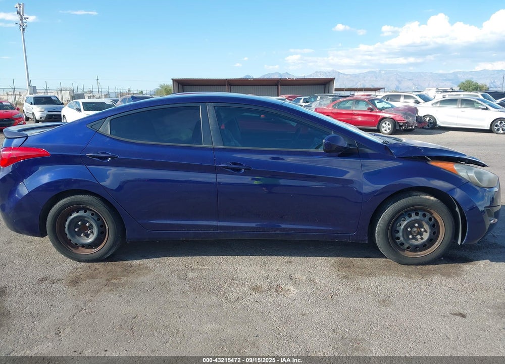 2011 HYUNDAI ELANTRA VIN: 5NPDH4AEXBH019012