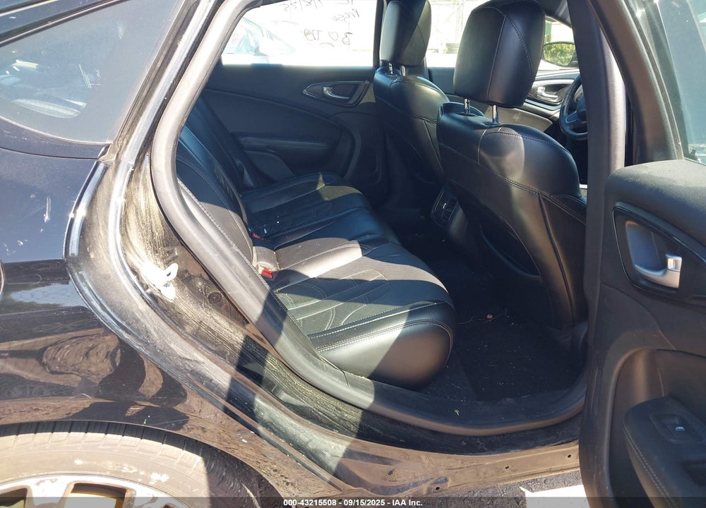 2016 CHRYSLER 200 VIN: 1C3CCCDG3GN158461