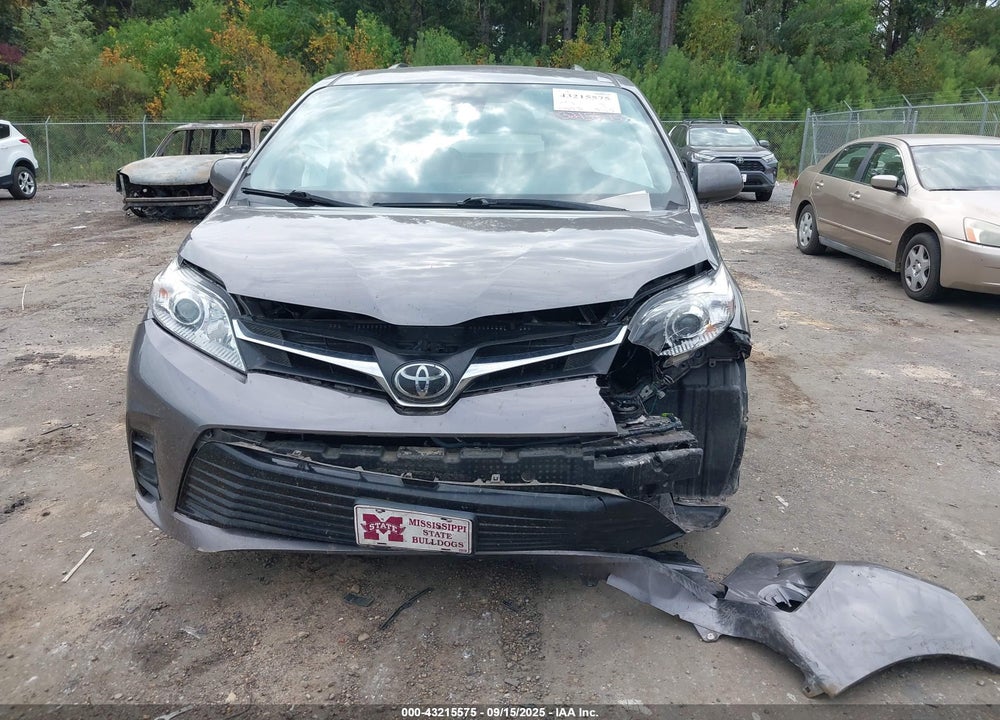 2018 TOYOTA SIENNA VIN: 5TDKZ3DCXJS944116