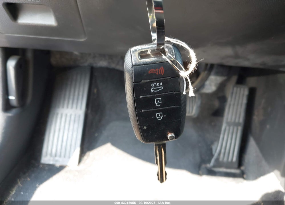 2017 KIA FORTE VIN: 3KPFK4A7XHE144262