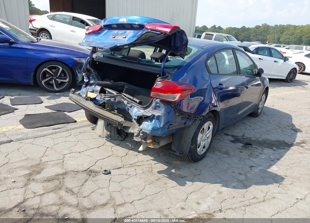 2017 KIA FORTE VIN: 3KPFK4A7XHE144262