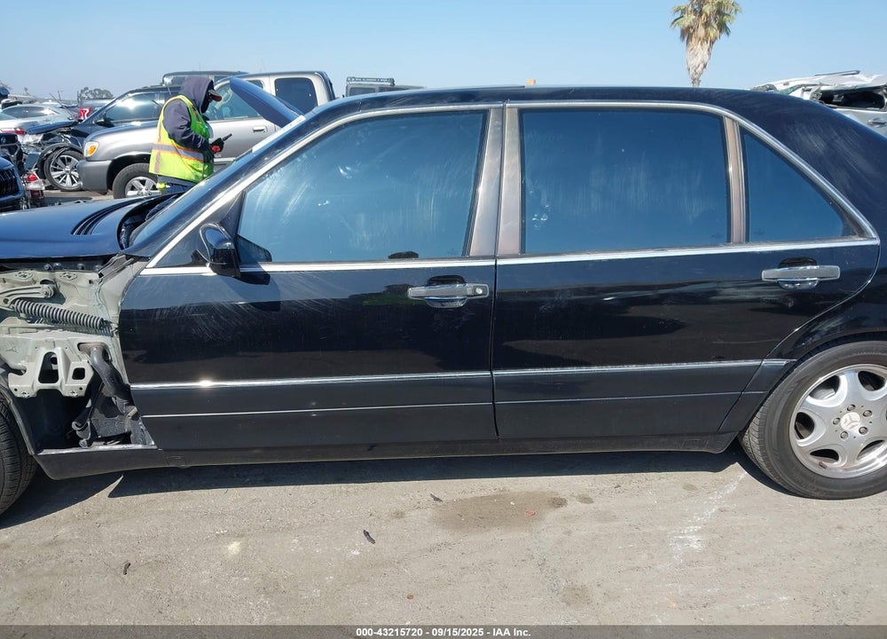 1998 MERCEDES-BENZ S 320 VIN: WDBGA33G6WA403343