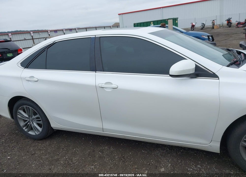 2015 TOYOTA CAMRY SE VIN: 4T1BF1FK7FU952545