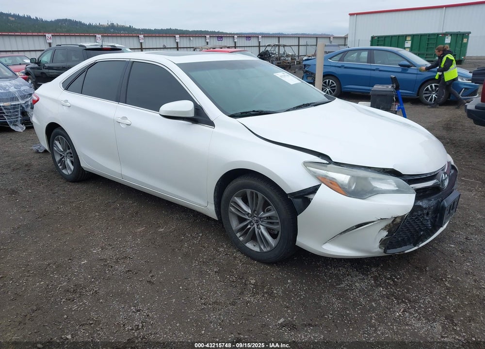 2015 TOYOTA CAMRY SE VIN: 4T1BF1FK7FU952545