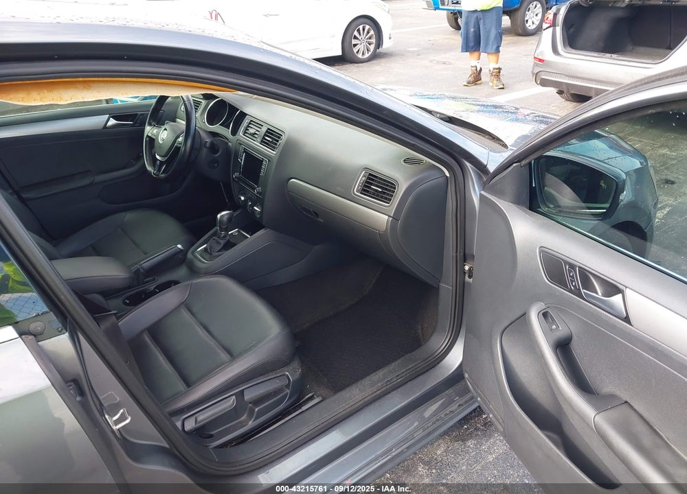 2017 VOLKSWAGEN JETTA VIN: 3VWDB7AJ2HM281591