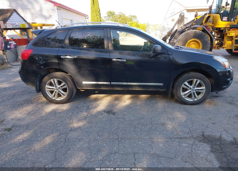2015 NISSAN ROGUE VIN: JN8AS5MV3FW763836