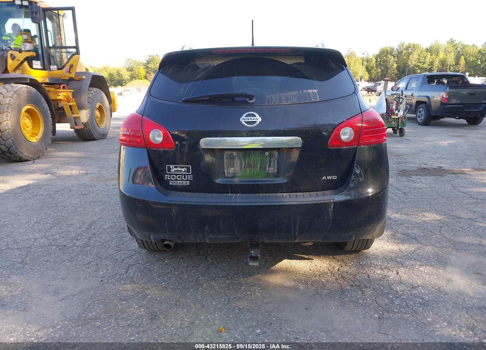 2015 NISSAN ROGUE VIN: JN8AS5MV3FW763836