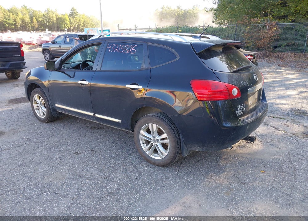2015 NISSAN ROGUE VIN: JN8AS5MV3FW763836