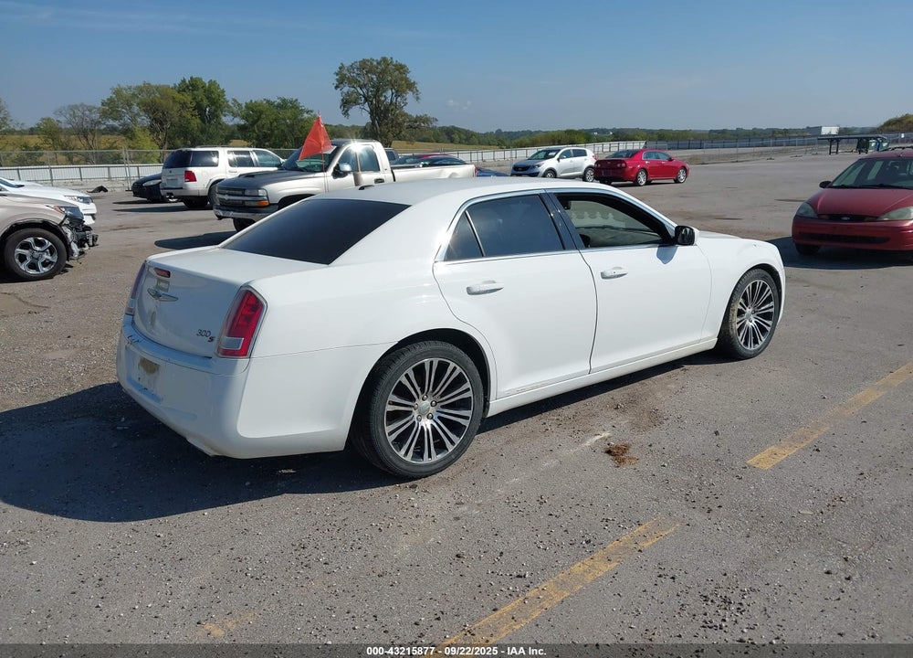 2012 CHRYSLER 300 VIN: 2C3CCABGXCH289543