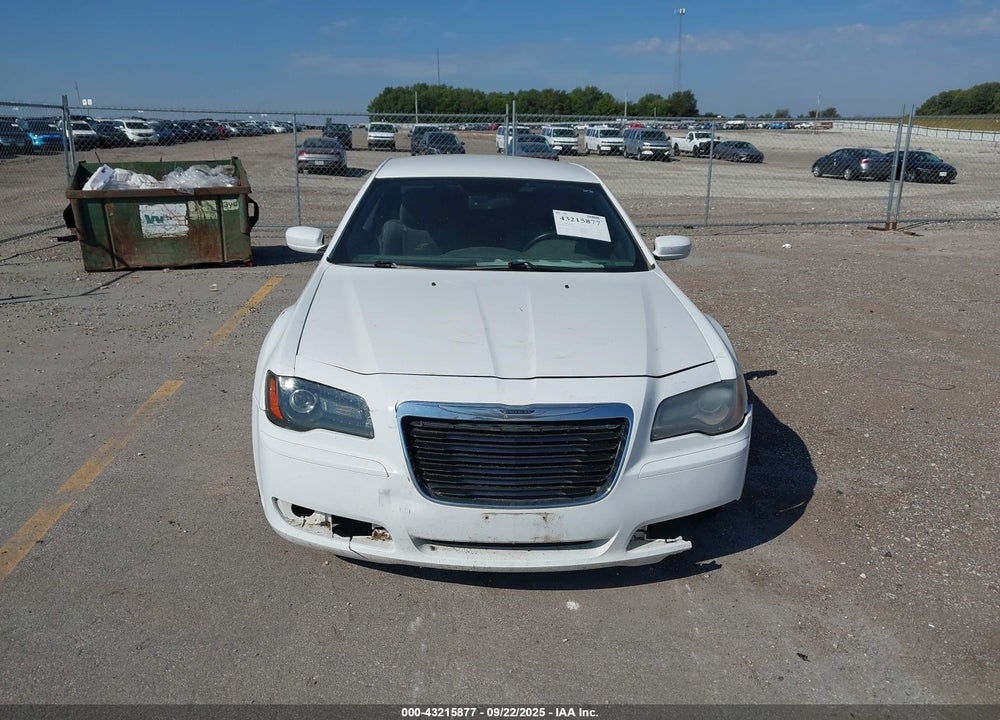 2012 CHRYSLER 300 VIN: 2C3CCABGXCH289543