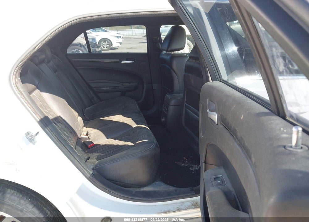 2012 CHRYSLER 300 VIN: 2C3CCABGXCH289543