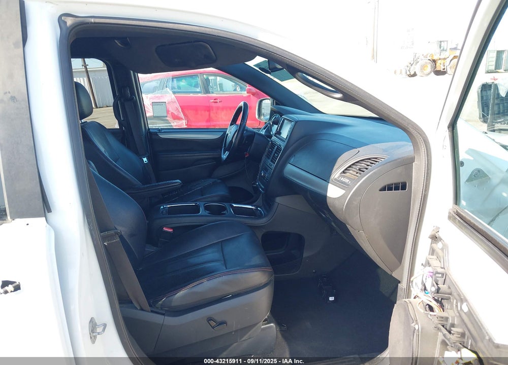 2017 DODGE GRAND CARAVAN GT VIN: 2C4RDGEG2HR814341