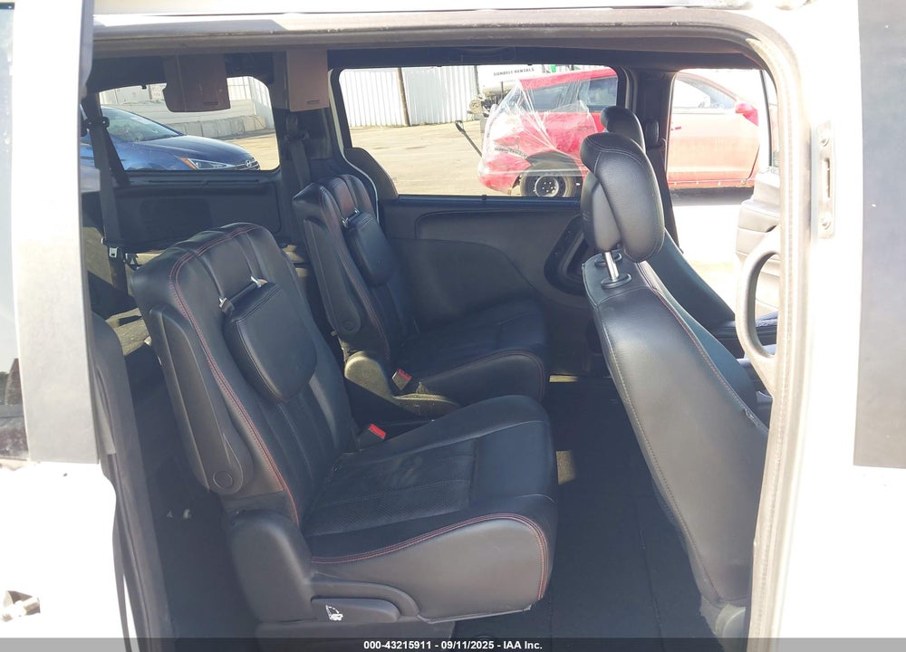 2017 DODGE GRAND CARAVAN GT VIN: 2C4RDGEG2HR814341