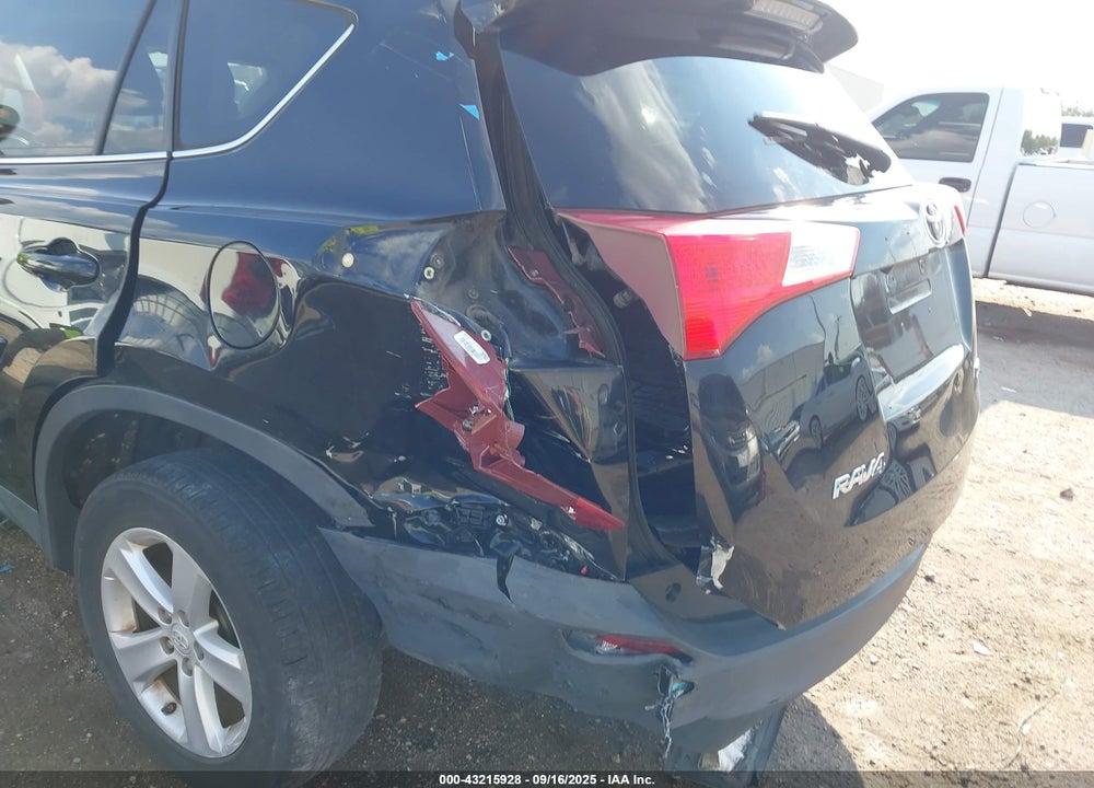 2014 TOYOTA RAV4 XLE VIN: 2T3WFREV7EW092499