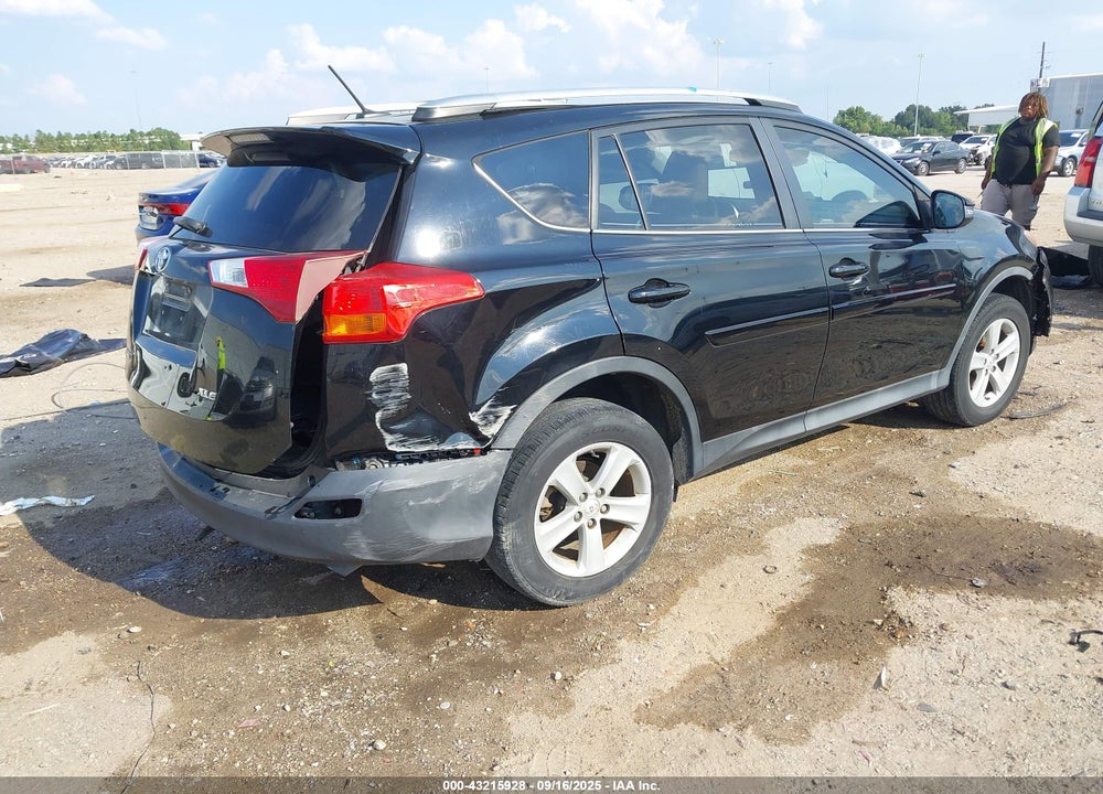 2014 TOYOTA RAV4 XLE VIN: 2T3WFREV7EW092499