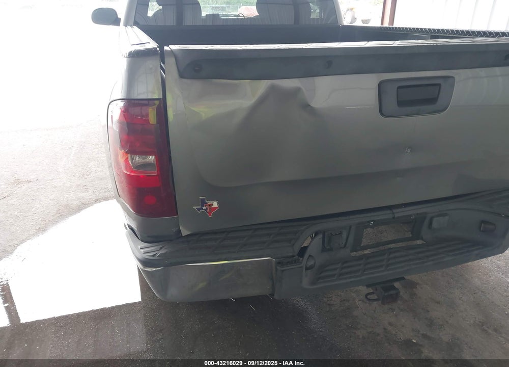 2008 CHEVROLET SILVERADO 1500 LS VIN: 1GCEC19C18Z330432