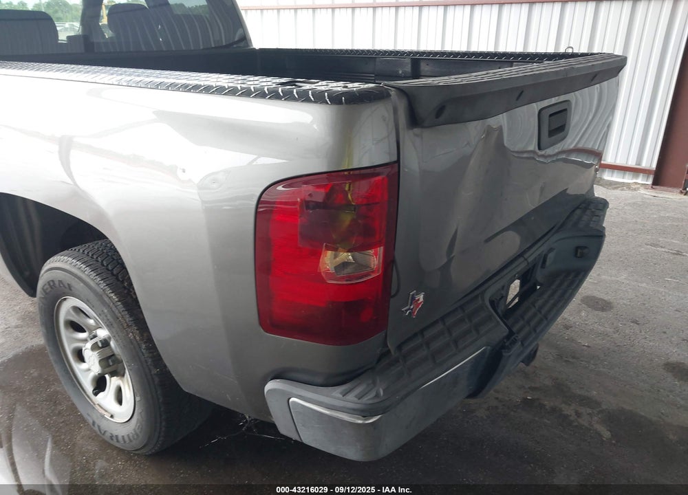 2008 CHEVROLET SILVERADO 1500 LS VIN: 1GCEC19C18Z330432