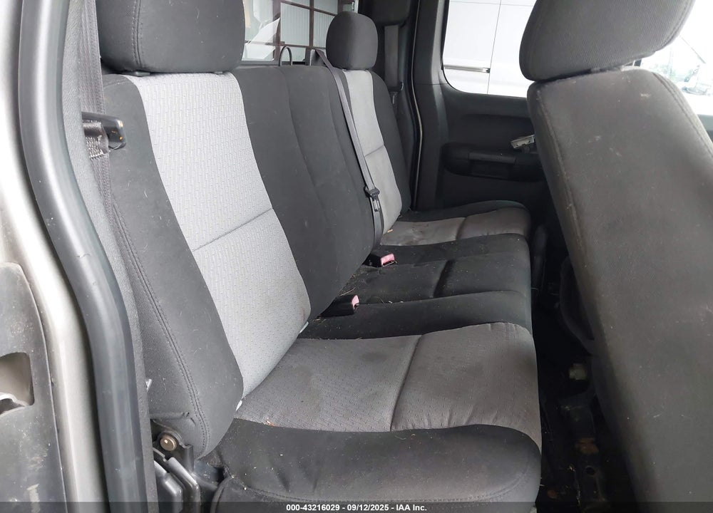 2008 CHEVROLET SILVERADO 1500 LS VIN: 1GCEC19C18Z330432