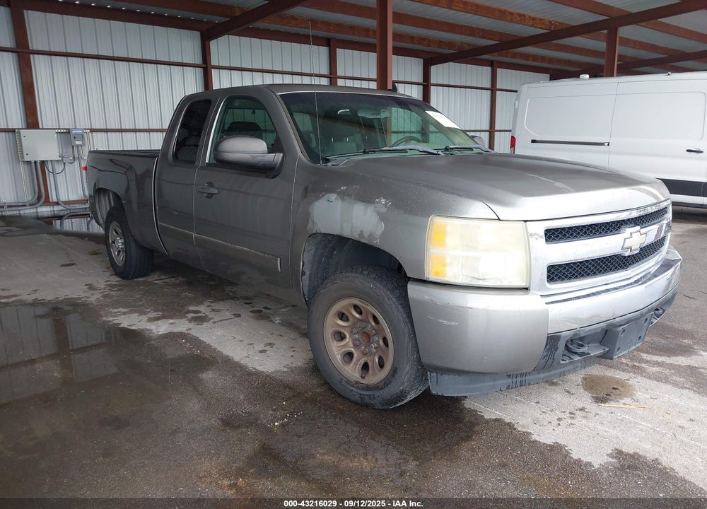 2008 CHEVROLET SILVERADO 1500 LS VIN: 1GCEC19C18Z330432
