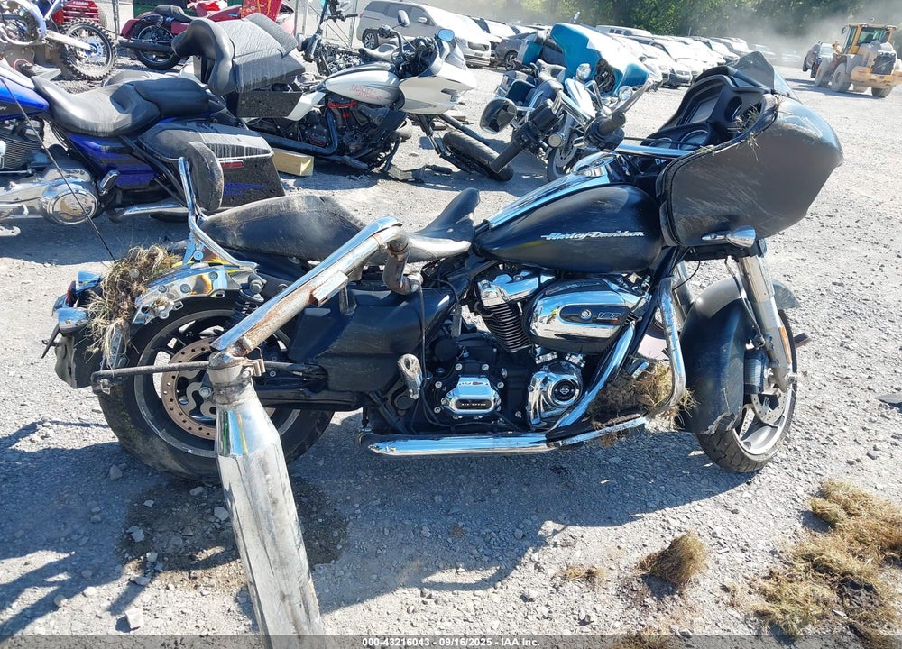 2018 HARLEY-DAVIDSON FLTRX ROAD GLIDE VIN: 1HD1KHC19JB665176