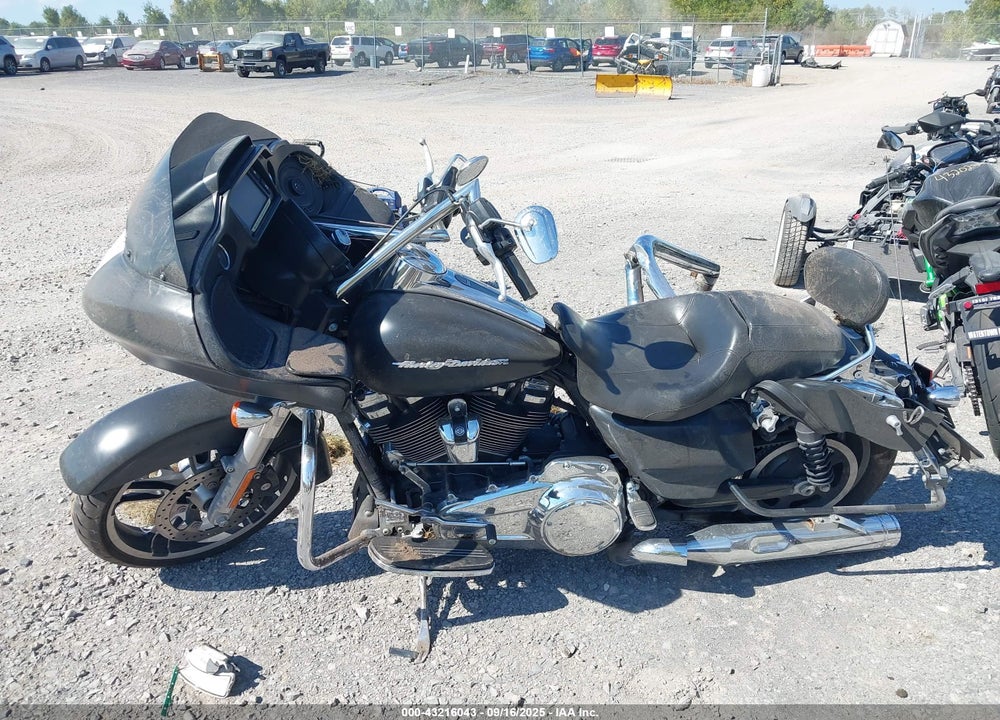 2018 HARLEY-DAVIDSON FLTRX ROAD GLIDE VIN: 1HD1KHC19JB665176