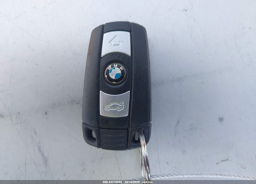 2015 BMW X1 VIN: WBAVM1C50FV497731