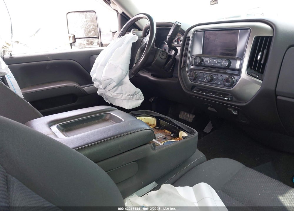 2018 CHEVROLET SILVERADO 1500 VIN: 1GCVKREC8JZ208129