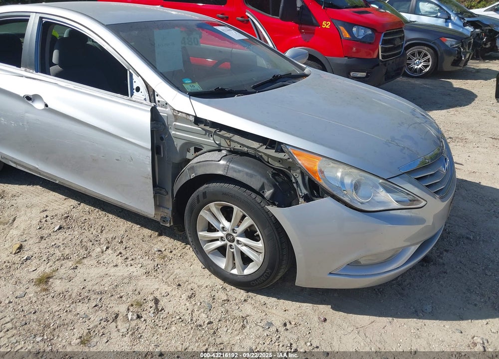 2013 HYUNDAI SONATA GLS VIN: 5NPEB4AC8DH680805