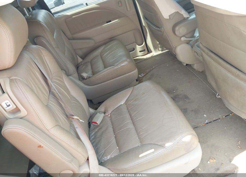 2010 HONDA ODYSSEY EX-L VIN: 5FNRL3H65AB038013