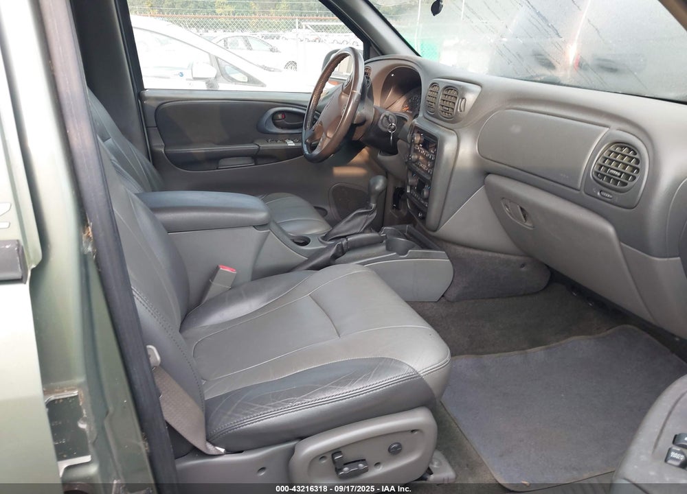 2003 CHEVROLET TRAILBLAZER LTZ VIN: 1GNDT13S932272865