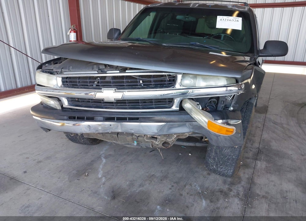 2002 CHEVROLET TAHOE LS VIN: 1GNEC13V82J264534
