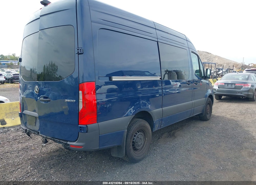 2025 MERCEDES-BENZ SPRINTER 2500 STANDARD ROOF 4-CYL DIESEL VIN: W1W4KBHY1ST200893