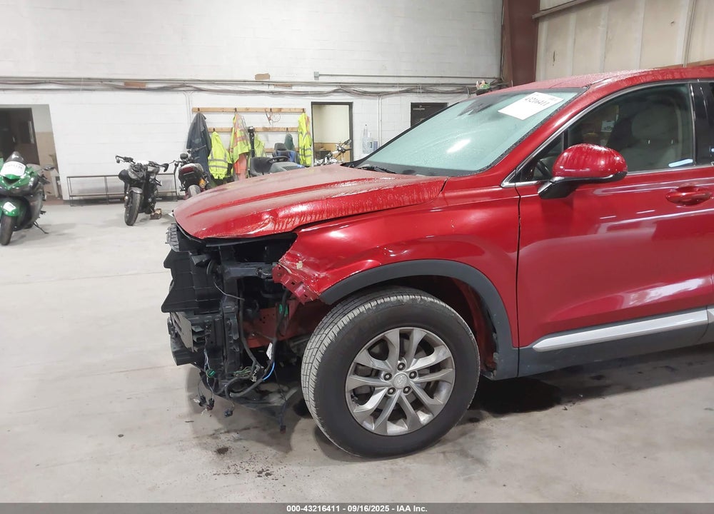 2019 HYUNDAI SANTA FE VIN: 5NMS33AD7KH027816