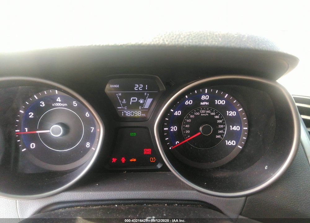 2015 HYUNDAI ELANTRA LIMITED VIN: 5NPDH4AE0FH576758