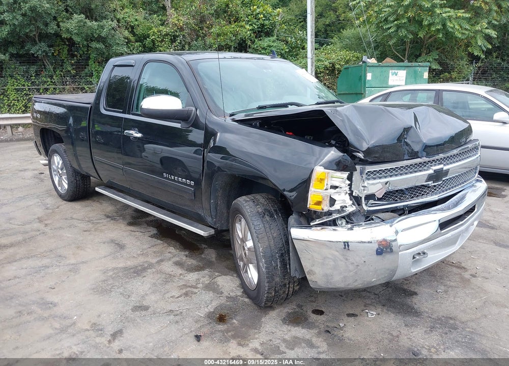 2013 CHEVROLET SILVERADO 1500 LT VIN: 1GCRKSE74DZ105306