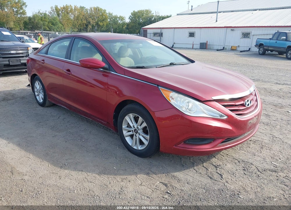 2013 HYUNDAI SONATA GLS VIN: 5NPEB4AC8DH724656