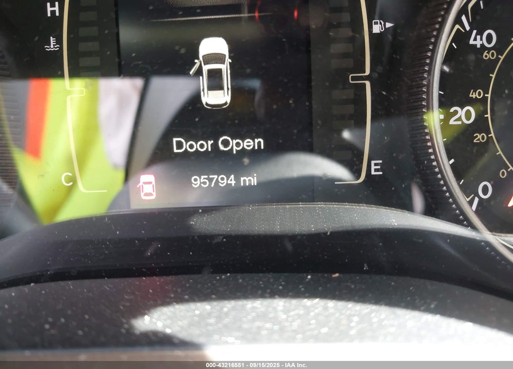 2014 JEEP CHEROKEE VIN: 1C4PJMAB1EW246983