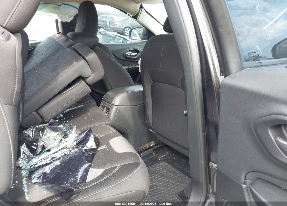 2014 JEEP CHEROKEE VIN: 1C4PJMAB1EW246983